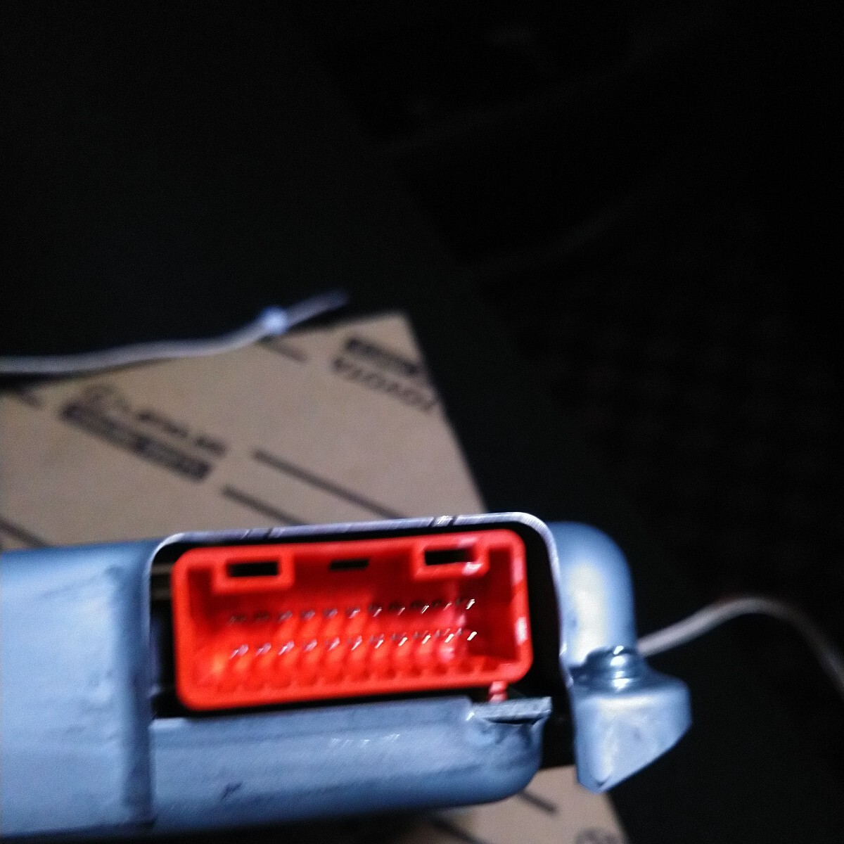 TOYOTA 純正品番 89892-30040 AWS210クラウンハイブリッド TOYOTA 純正品番 89892-30040 AWS210クラウンハイブリッド