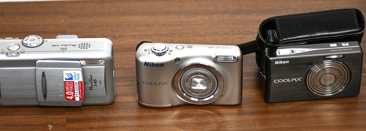 NY3-180【ジャンク品】デジカメまとめ　15台　Nikon　COOLPIX　Canon　IXY　OLYMPUS　SONY　CASIO　FUJIFILM 他　動作未確認　中古品_画像3