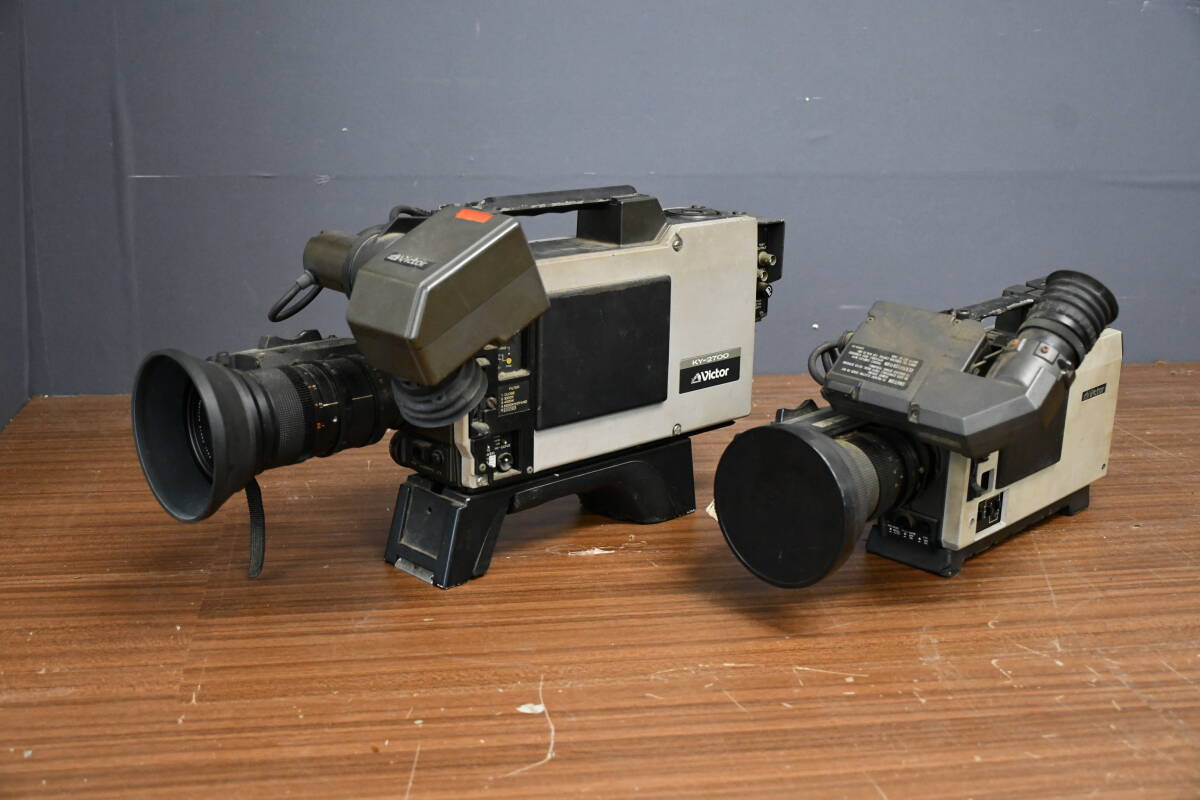 AY3-44　まとめ2点　Victor ビクター 業務用 ビデオカメラ KY-2700　KY-1900 ビデオ カメラ ジャンク品_画像1