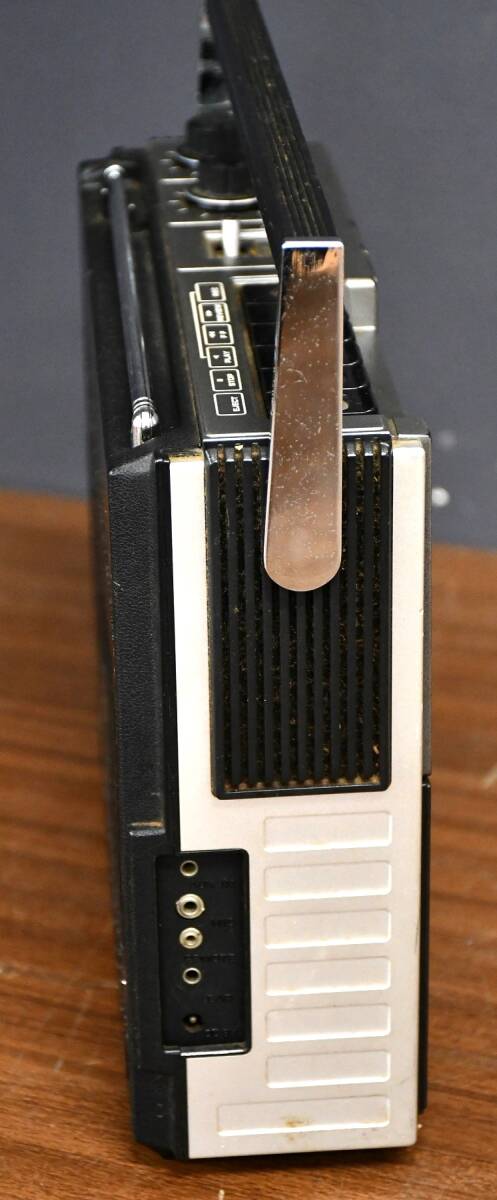 NY3-95【ジャンク品】Victor CELLULAR510 ラジカセ RC-510 セルラ ビクター ラジオカセットレコーダー 中古品 保管品の画像9