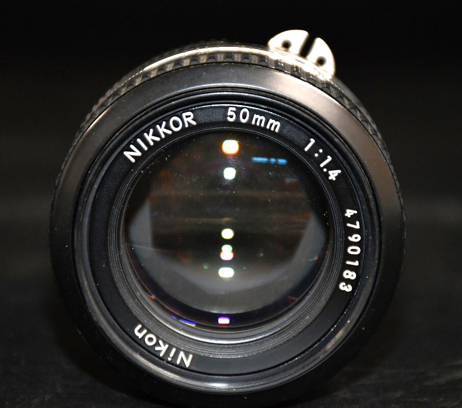 NY3-107【現状品】Nikon　Nikomat EL　ニコン　フィルムカメラ　一眼レフ　カメラ　レンズ　NIKKOR　50㎜　1：1.4　簡易動作確認済　中古品_画像5