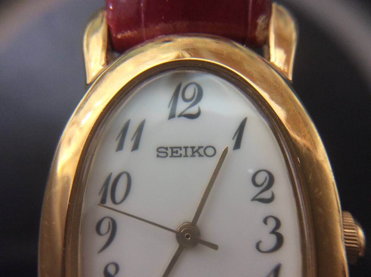 S531　SEIKO セイコー レディースウォッチ 腕時計 クォーツ 1N01-0HV0 GP レザー ホワイト 白 ゴールド 不動 テスター×_画像6