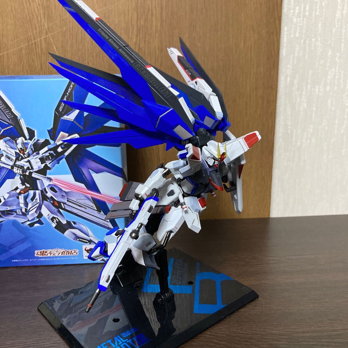 BANDAI METAL ROBOT魂 フリーダム ガンダム メタルロボット魂 機動戦士ガンダムSEED バンダイ 機動戦士 ガンダム SEED FREEDOM 超合金 _画像2