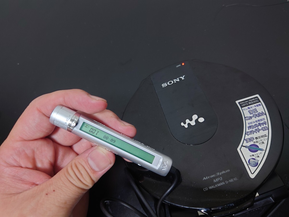 即決 希少 当時物 送料無料 本体超美品 綺麗な黒、ソニー CD D NE10 オ―ディオテクニカ AT SP21 MDR E808 新品充電池セット  の画像5