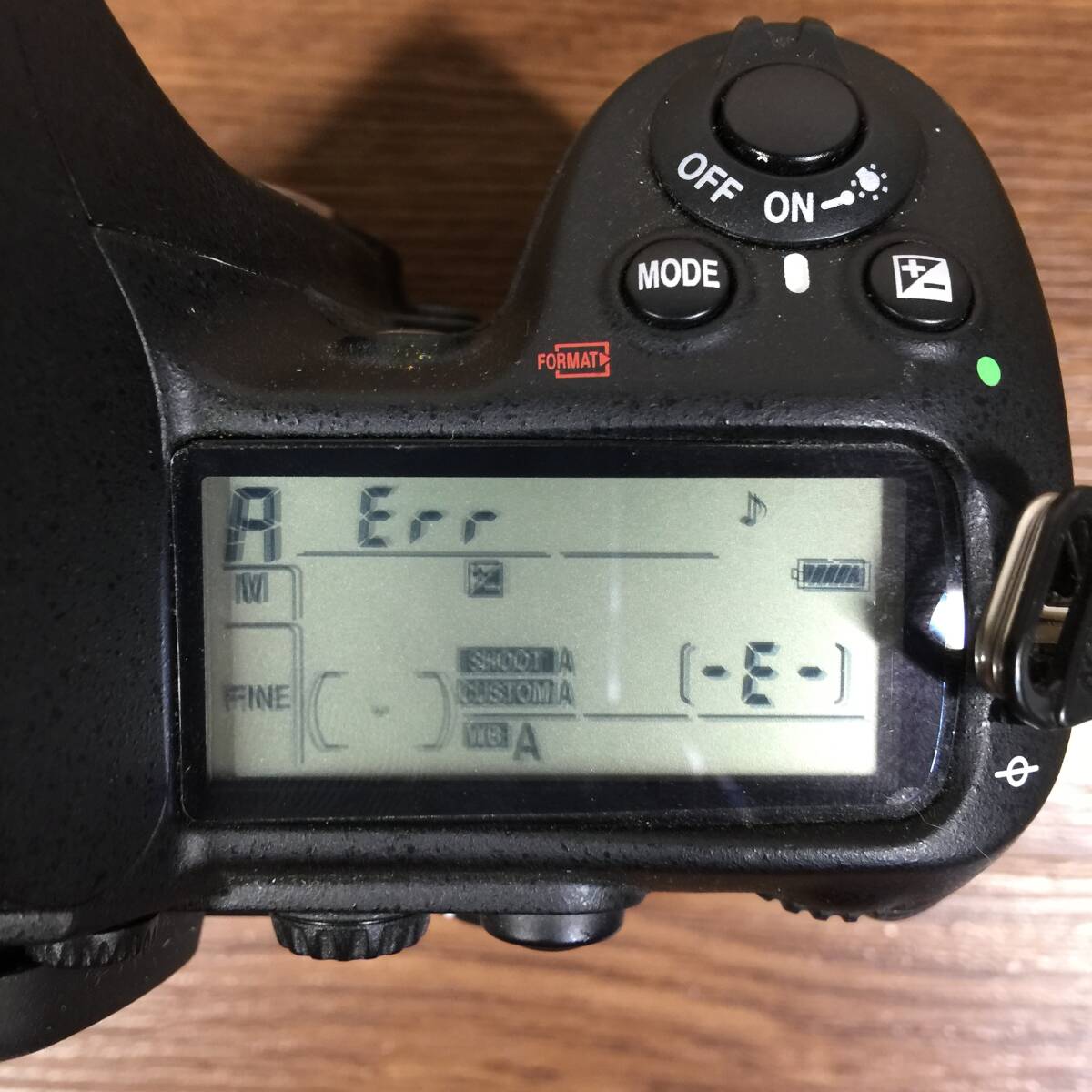 『ジャンク品扱い』Nikon ニコン デジタル一眼レフカメラ D300 互換バッテリー付き 現状品の画像2