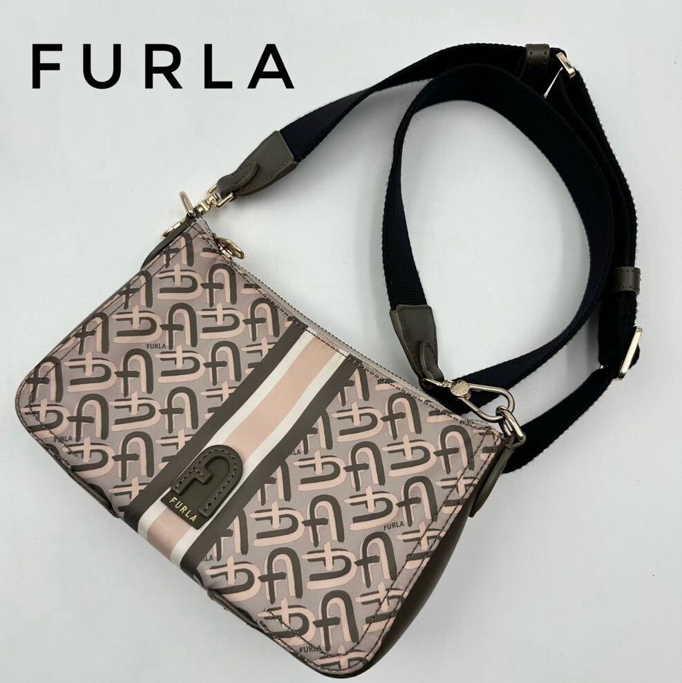 ☆美品☆ FURLA フルラ ショルダーバッグ スマートバッグ お出かけ おしゃれ かわいい 総柄 ナイロン