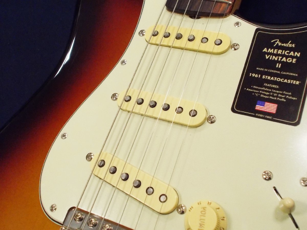 Fender American Vintage II 1961 Stratocaster Slab Rosewood Fingerboard 3-Color Sunburst フェンダー アメリカンビンテージII_画像8