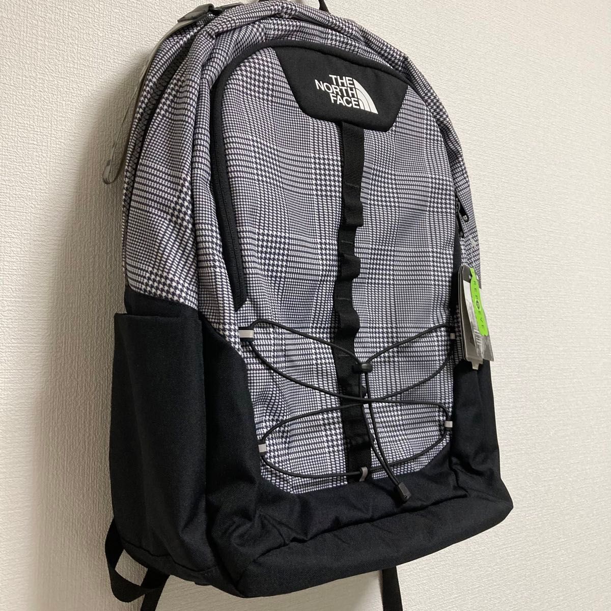 THE NORTH FACE 新品タグ付　ノースフェイス 【キーホルダー付き　チェック柄】リュック 25L