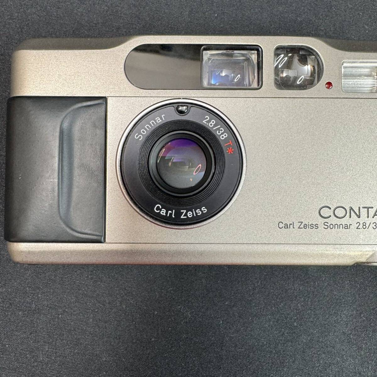 CONTAX T2 コンタックス コンパクトフィルムカメラ フィルムカメラ シャッターフラッシュ確認済み_画像2