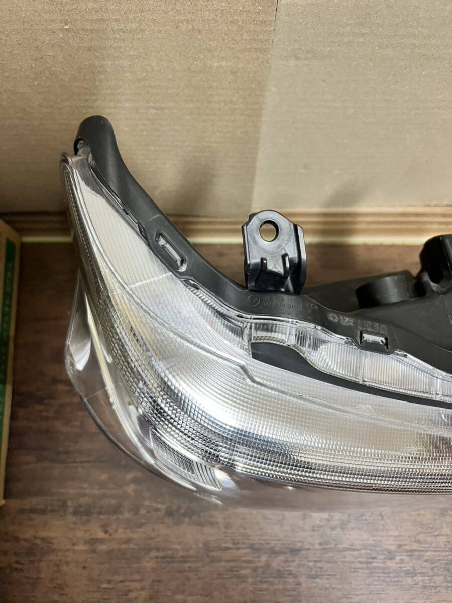 ハイゼット S321V S321G S331G 後期 純正 右 LED ライト 81130-B5170 ICHIKOH 1970 点灯確認済み_画像4