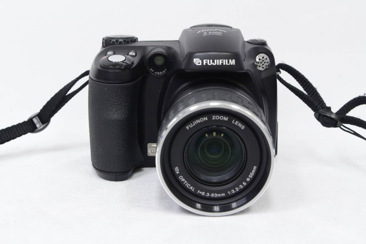 FUJIFILM【FinePix S5200】ネオ一眼デジタルカメラ 10倍ズームレンズ 10X OPTICAL 箱・説明書付属 単三電池4本 240308V(NT)の画像2