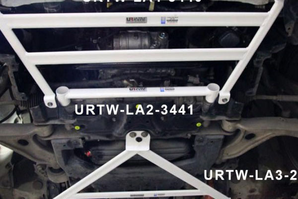 ULTRA RACING ウルトラレーシング フロントメンバーブレース レクサス GS350 GRL10 12/01-年式 350 LA2-3441_画像2