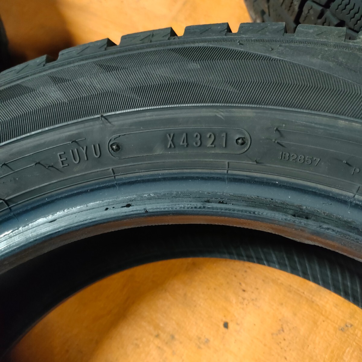 【G0319】DUNLOP WINTERMAXX WM02 175/65R15 スタッドレスタイヤ4本セット_画像6