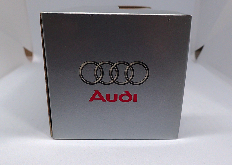 〇☆ミニチャンプス PAUL'S MODEL ART GmbH 1/43スケール アウディ A4 ミニカー レッド系 Audi A4☆の画像8