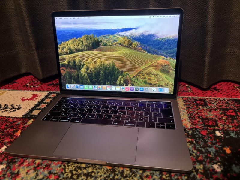 MacBook Pro 13-inch 2018 Four Thunderbolt 3 Ports アップル　マックブックプロ D2_画像1