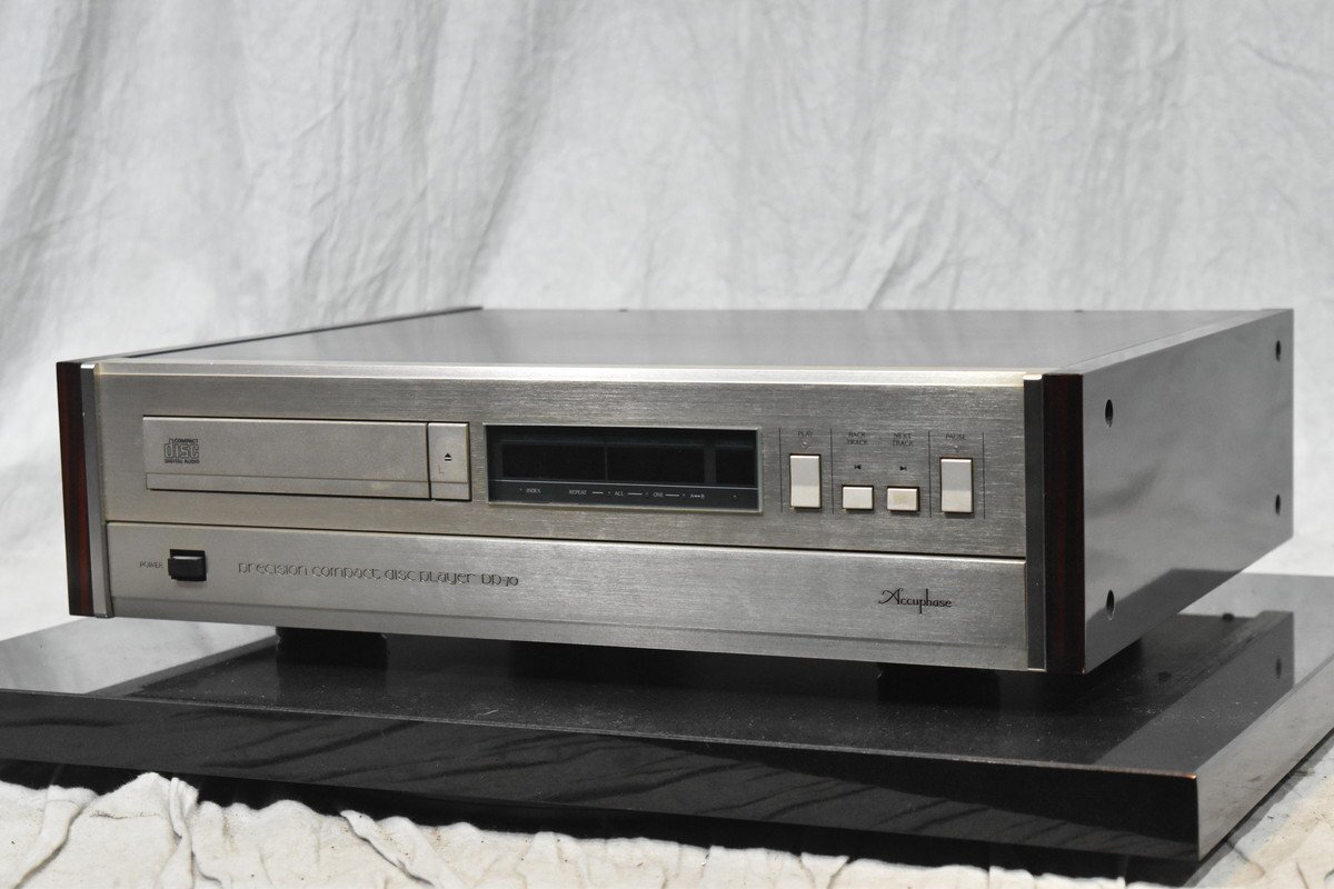 [ free shipping!!]Accuphase/ Accuphase CD player DP-70[ with defect goods ]