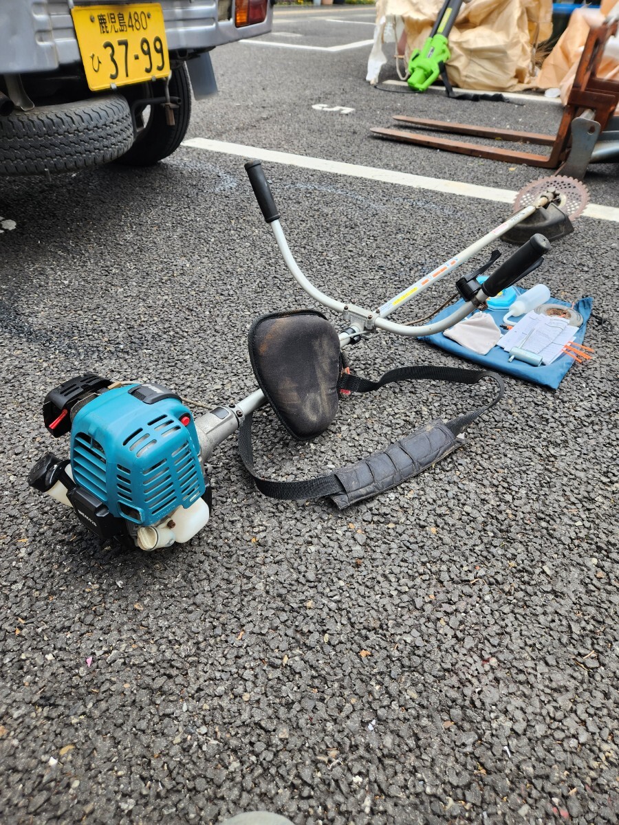 makita　MM4　MEM428　マキタ　草刈機　刈払機　草刈り機　エンジン　農業　園芸　即決_画像4