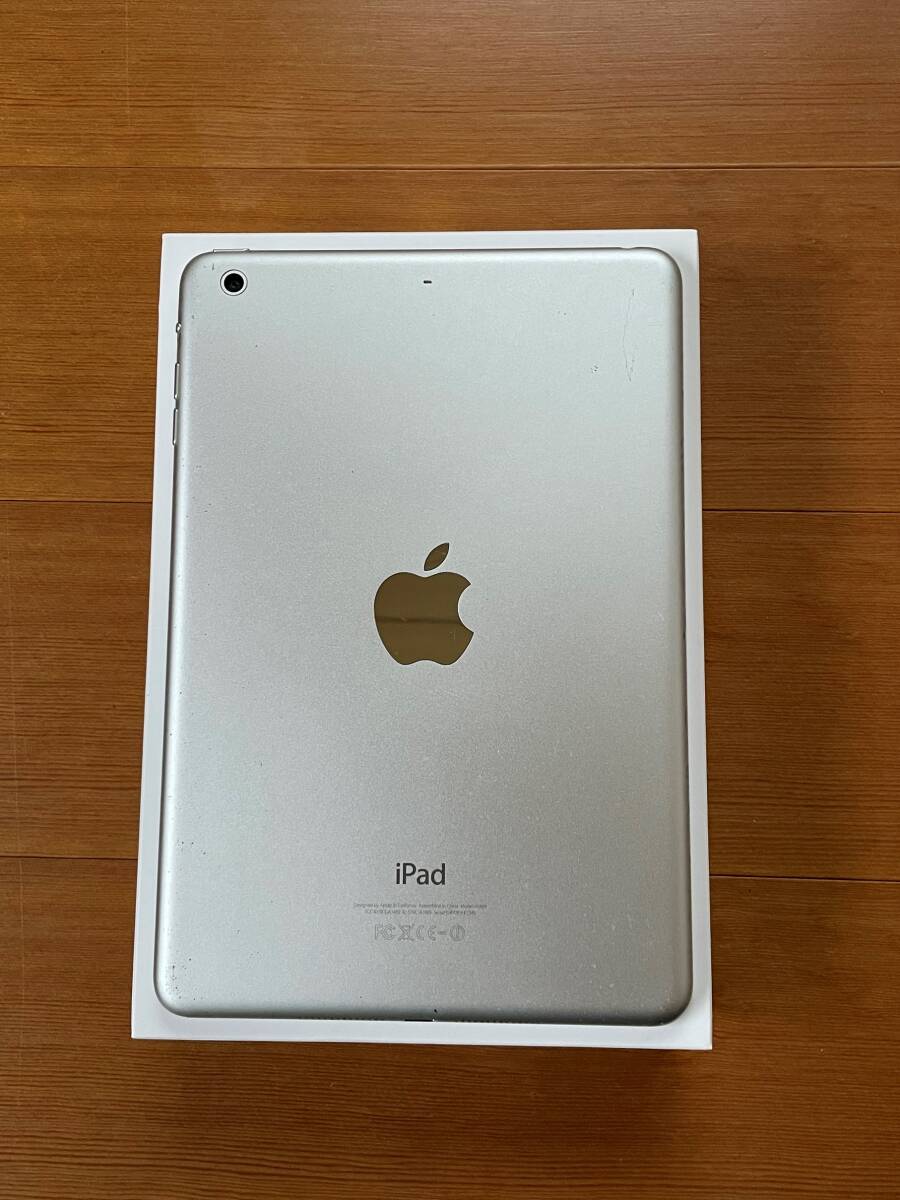 〇iPad mini 2 Wi-Fi 32GB シルバーの画像4