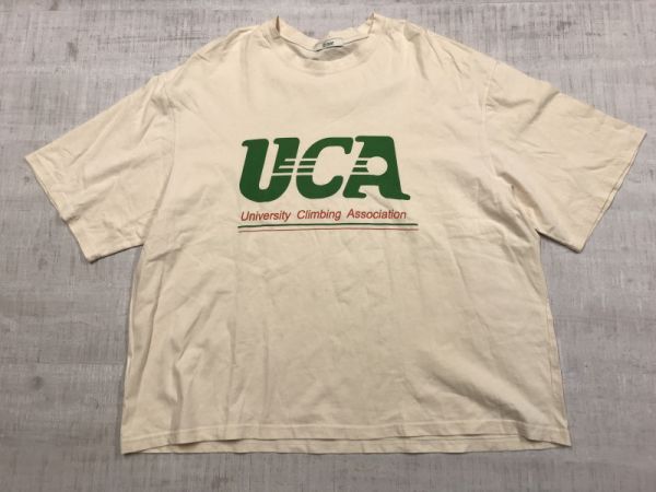 El mar エルマール K-POP 韓国ファッション UCA University Climbing Association 半袖Tシャツ カットソー レディース 韓国製 ONE ベージュの画像1