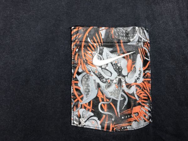 ナイキ NIKE ストリート スポーツ テック アロハ柄・胸ポケット ポケTT 半袖Tシャツ カットソー メンズ 大きいサイズ XL 紺_画像3