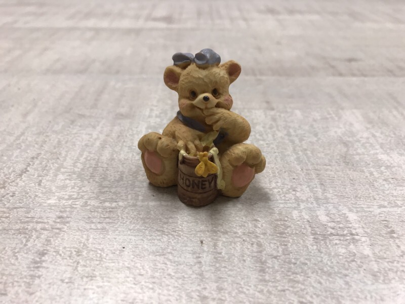 レトロ オールド クラシック おもちゃ クマ くま 熊 ハチミツ HONEY 人形 ドール キッズ 彫刻 ベージュ_画像1