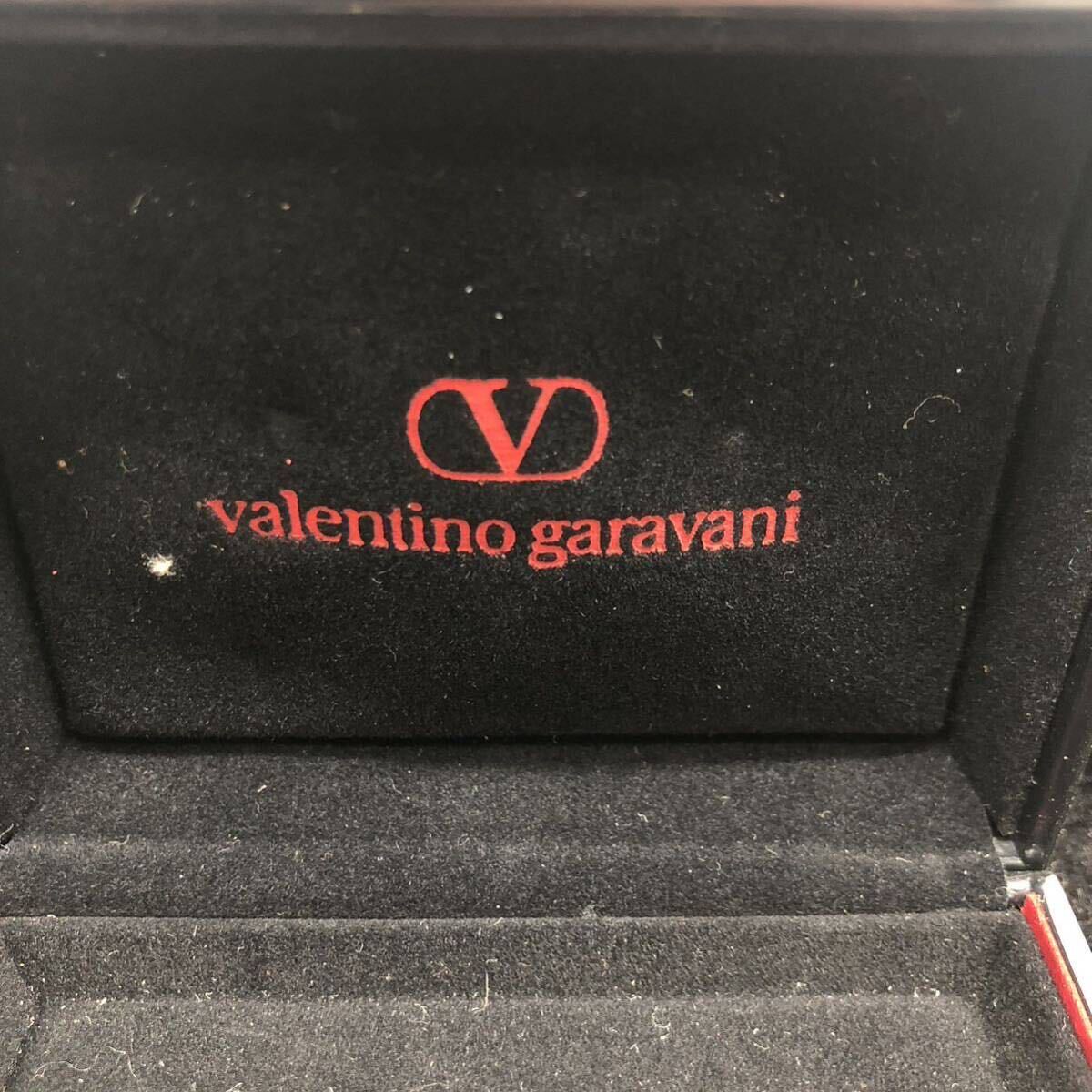 valentino garavani ヴァレンチノガラヴァーニ カフス 一対 ゴールドカラー ケース有 経年劣化による変色・くすみ有 KH TF3C_画像6