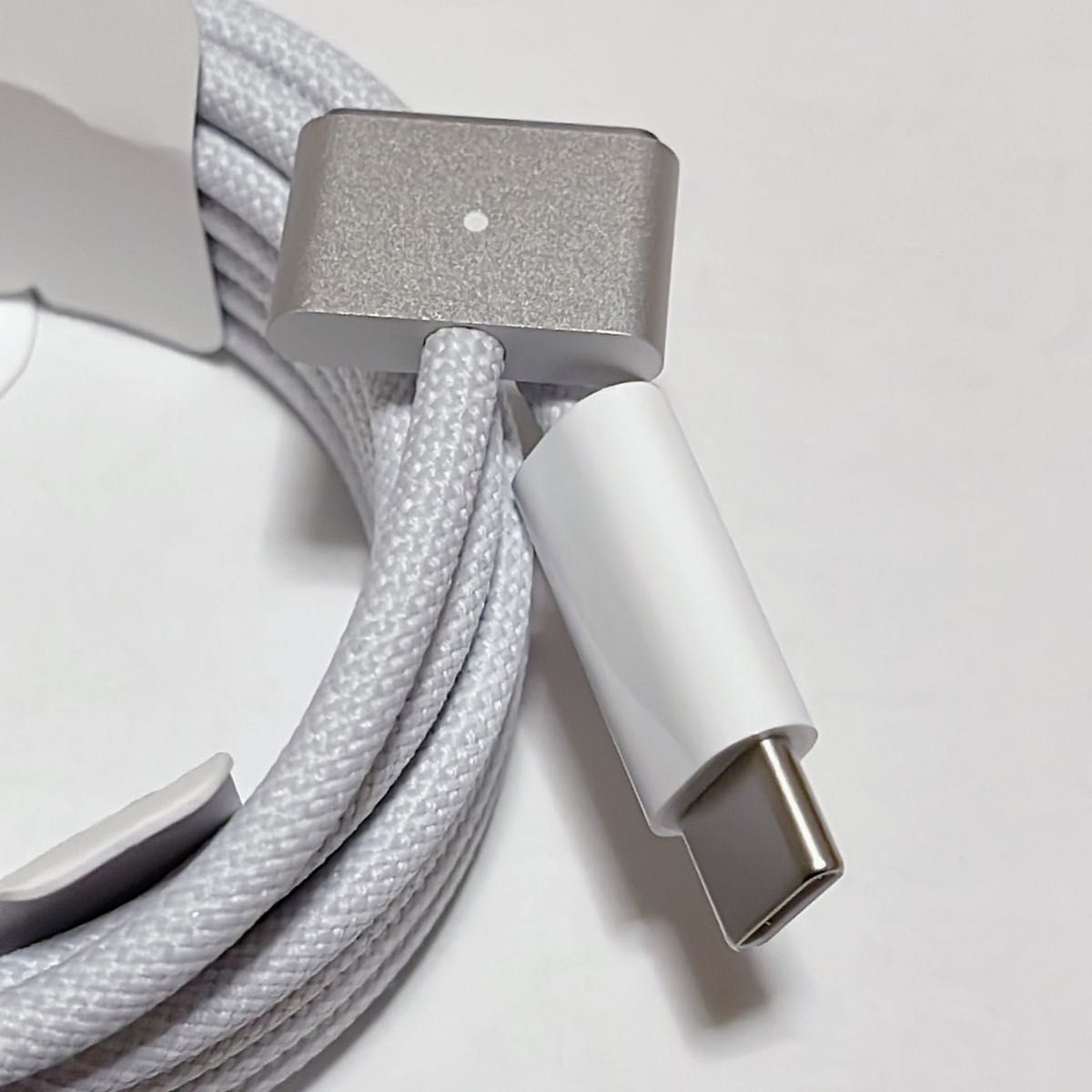Apple正規品  USB-C - MagSafe 3ケーブル（2 m）- シルバー