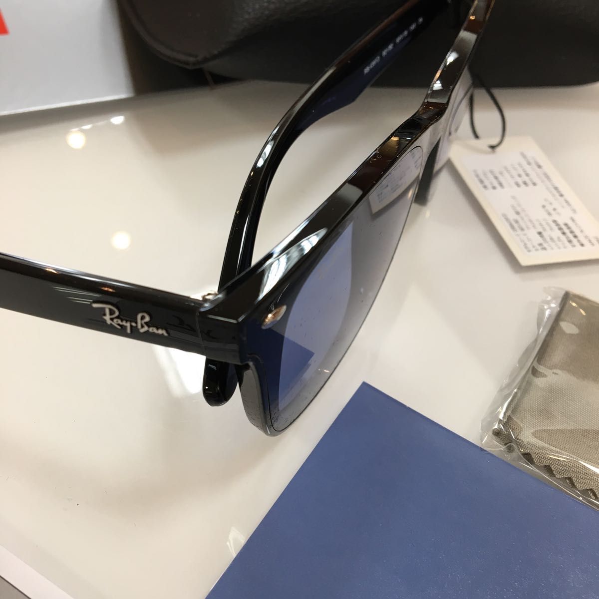 残り数本のみ ゴルフコンペ景品余り レイバン サングラス 残り数本のみ ゴルフコンペ景品余り レイバン サングラス