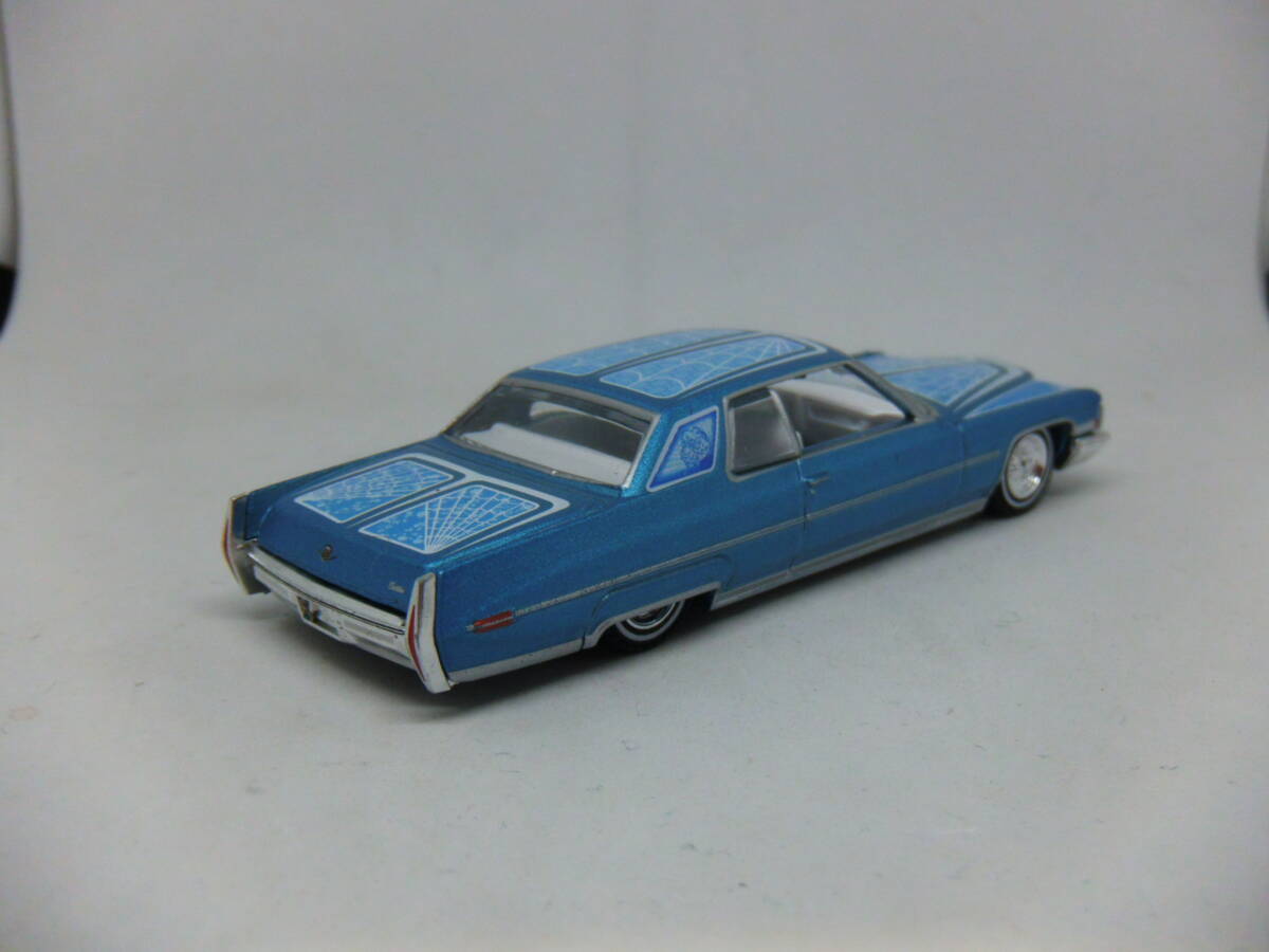GREENLIGHT CALIFORNIA LOWRIDERS SERIES 2 1972 CADILLAC COUPE DEVILLE カリフォルニアローライダー2 1972 キャデラック クーペデビル_画像6
