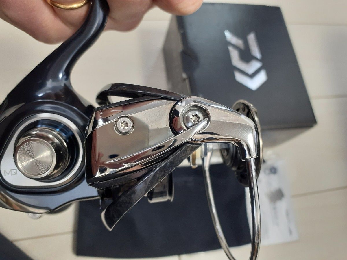 二回のみ使用 機関良好 ダイワ 21セルテートSW 6000-H DAIWA 二回のみ使用 機関良好 ダイワ 21セルテートSW 6000-H DAIWA