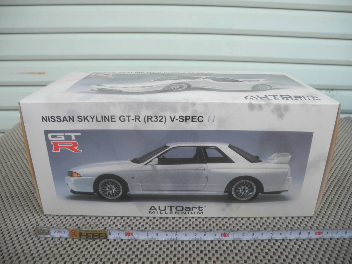 ゲートウェイ【1/18 プジョー 406 クーペ】PEUGEOTイエロー系 ゲートウェイ【1/18 プジョー 406 クーペ】PEUGEOTイエロー系