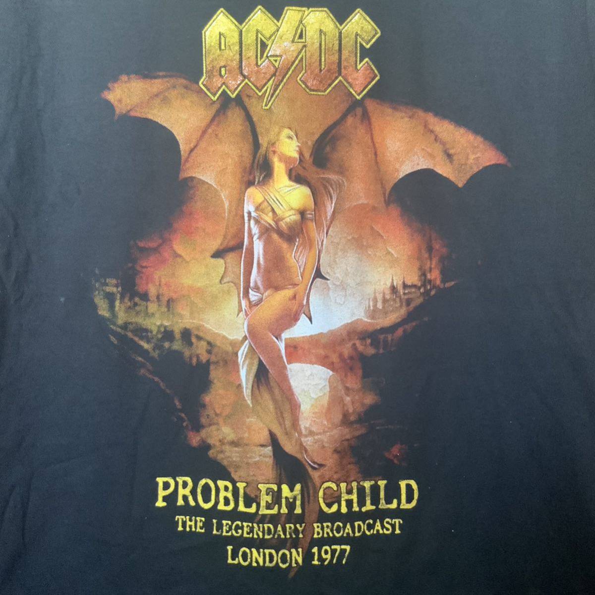 AC/DC Tシャツ　XLサイズ　エーシー・ディーシー　ロックバンド　半袖_画像2