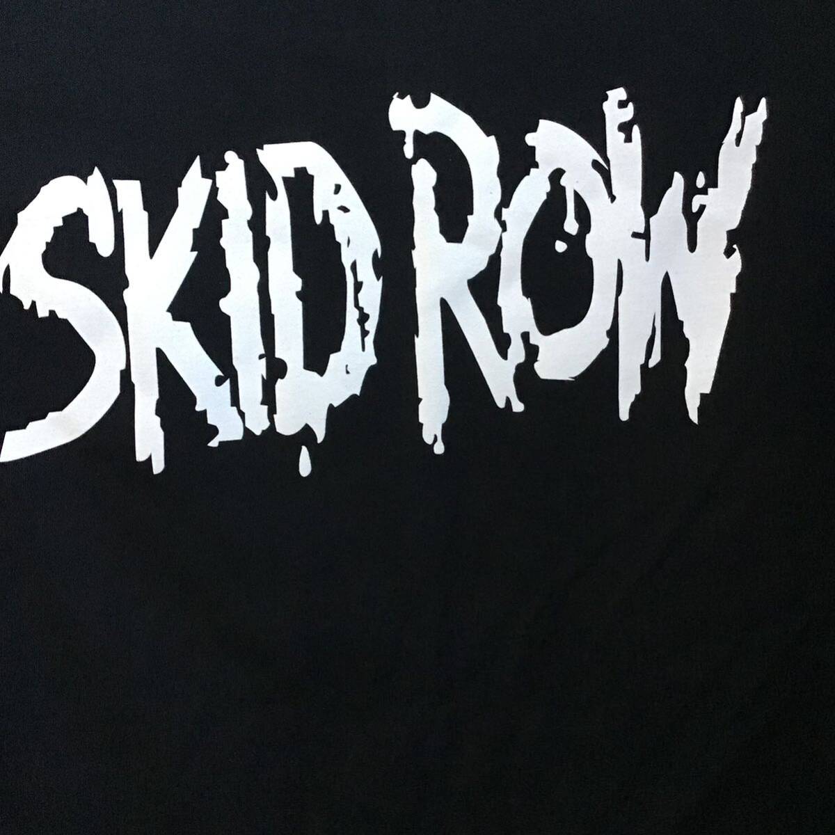 スキッドロウ SKID ROW Tシャツ　Mサイズ　管1910 バンドTシャツ ロックバンド　半袖_画像4