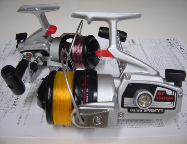 ■Daiwa SPRINTER ST-900P + 1500P■国産旧式・銀ダイワ・大小２台セット_画像10