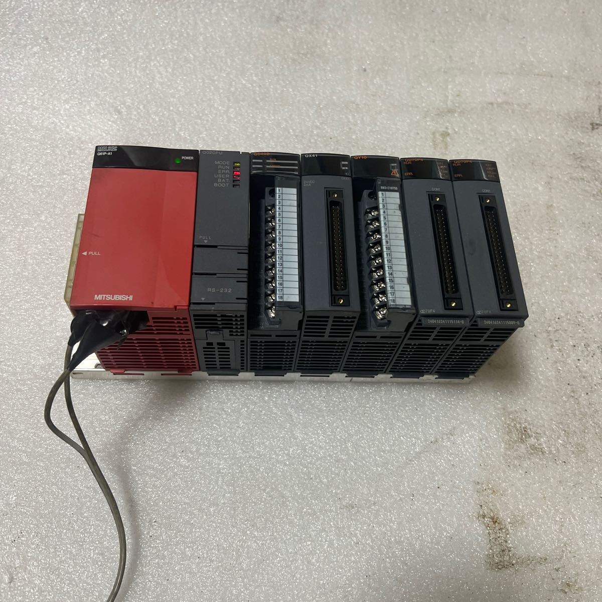 三菱電機　PLC シーケンサー　Q02CPU Q64AD