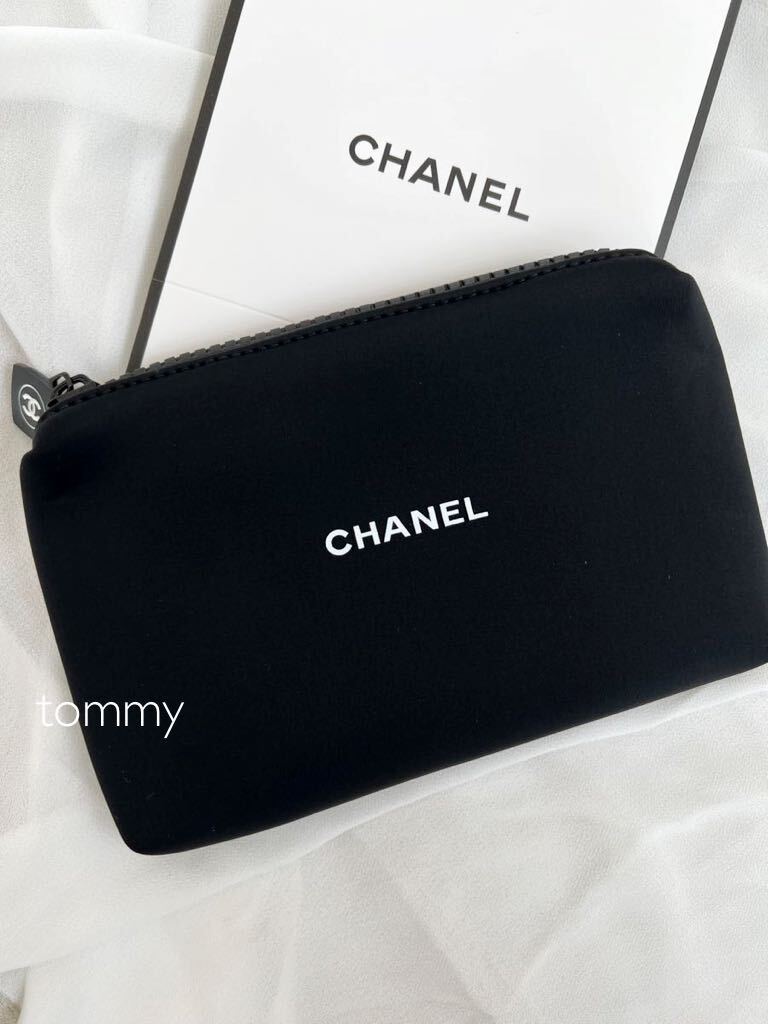 新品未使用 シャネル ボーテ CHANEL 黒 送料無料 ポーチ　ロゴ コスメ ノベルティ 化粧ポーチ コスメ ブランド ブラック ポーチ_画像1