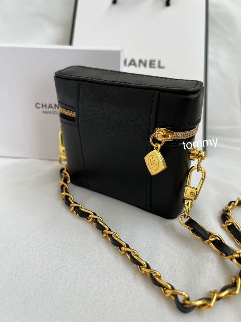 新品 シャネル CHANEL リップケースポーチ ブラック 口紅入れ 新品 シャネル CHANEL リップケースポーチ ブラック 口紅入れ