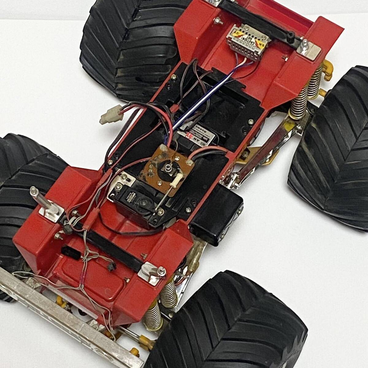 TAMIYA　タミヤ　BULLHEAD　ブルヘッド　モンスタートラック　電動RCカー_画像4