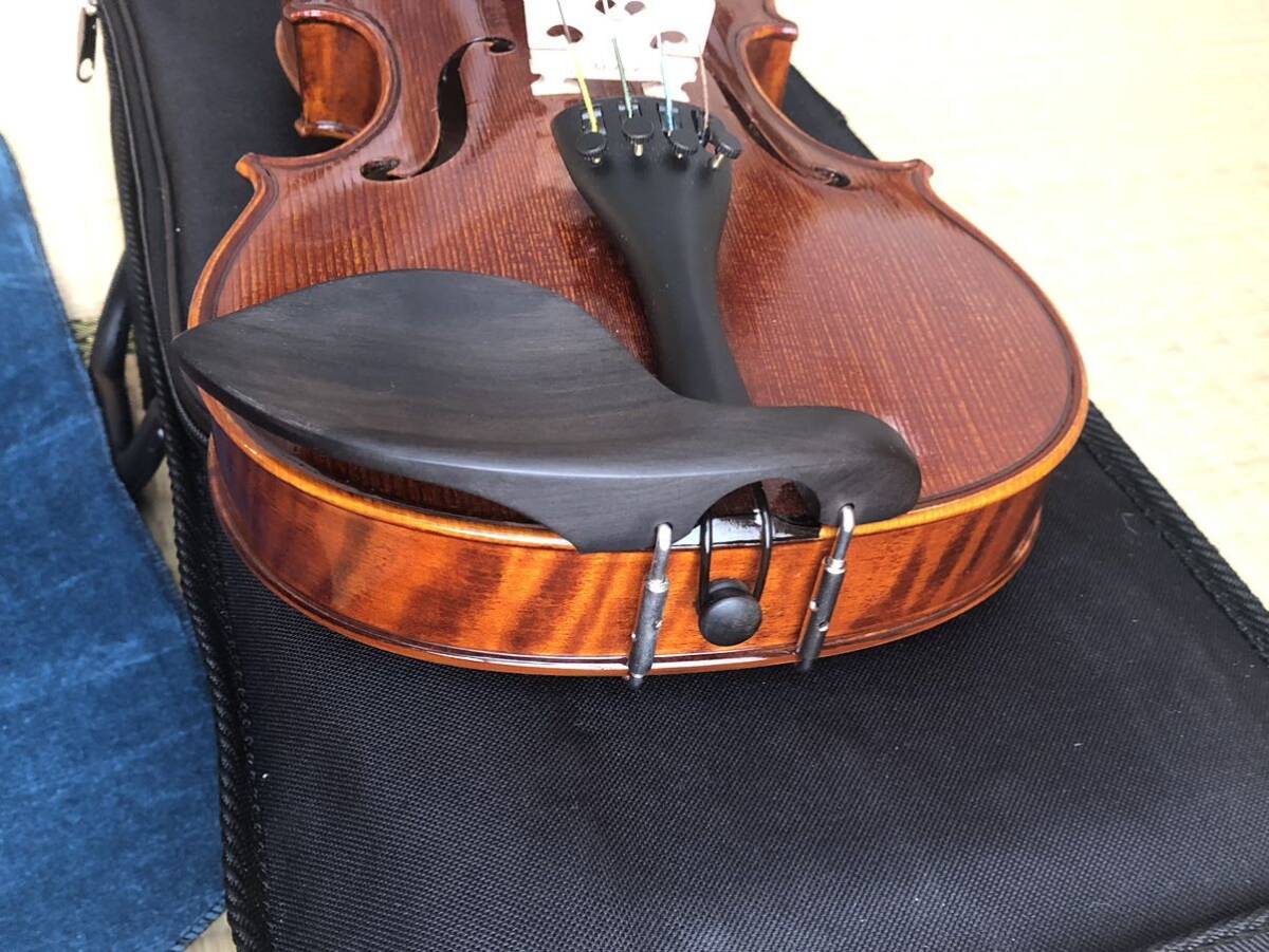 裏板一枚板 フルサイズ バイオリン 4/4 虎杢 ヴァイオリン ケース付き_画像5