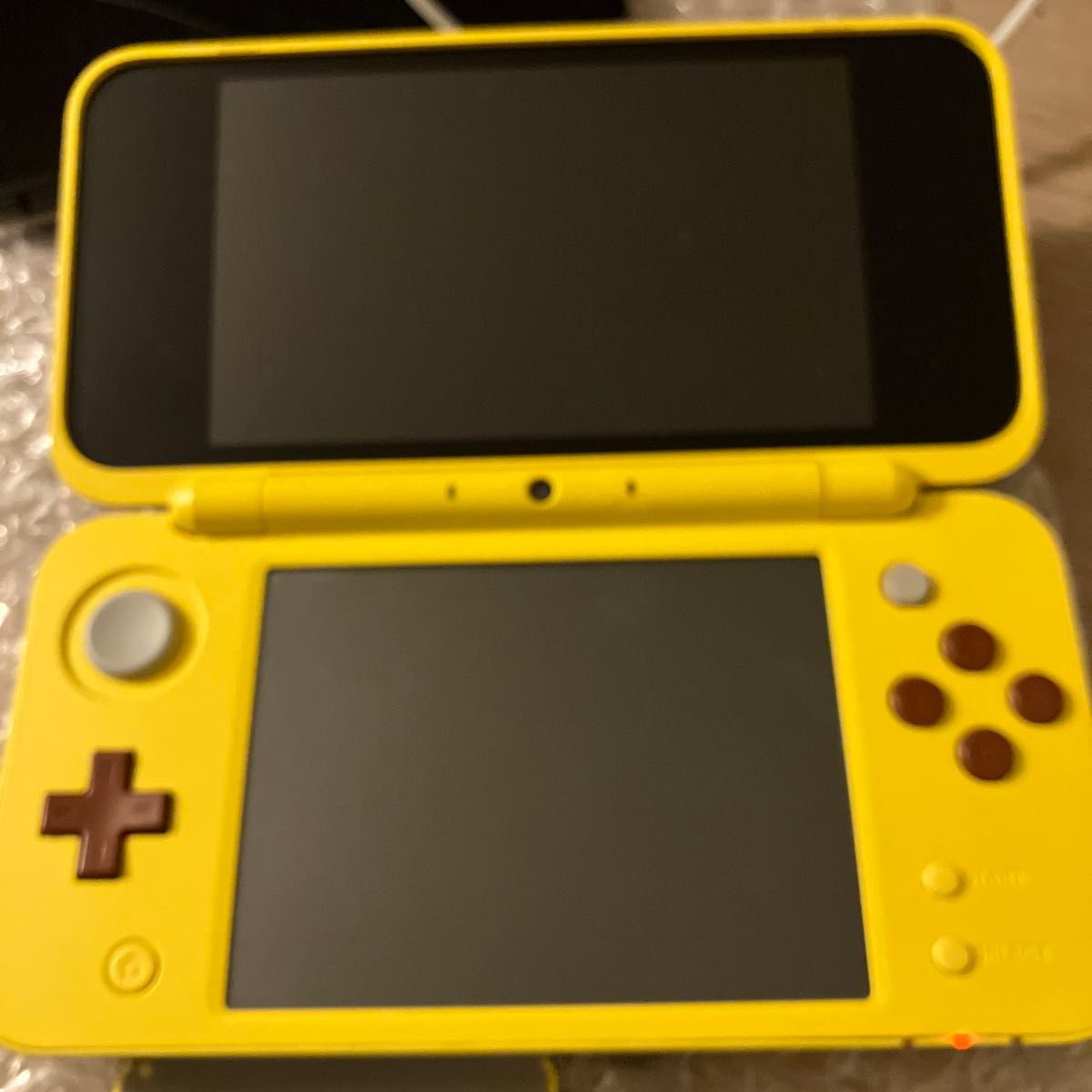 2dsll 本体 ピカチュウ　ポケモン　3ds 