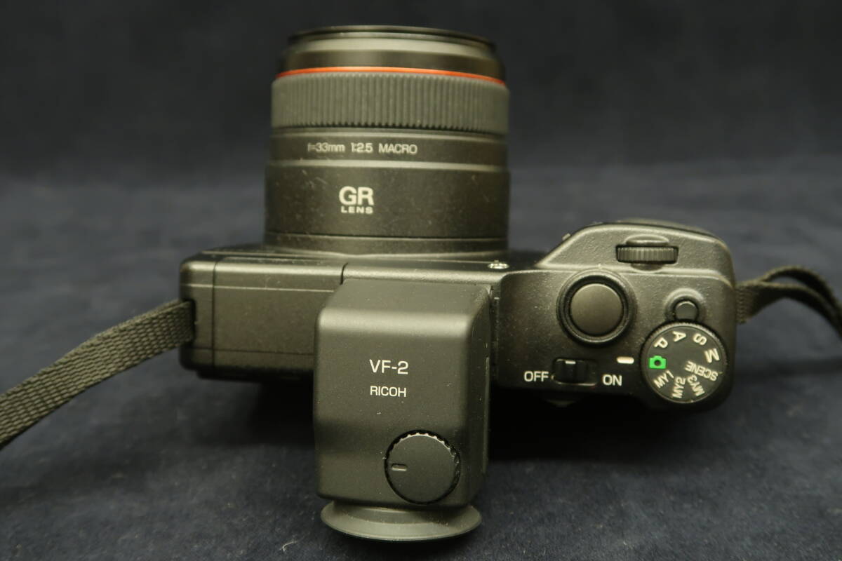 中古カメラ (4) RICOH リコー GXR f=33mm 1:2.5 f=4.9-52.5mm 1:3.5-5.6 f=5.1-15.3mm 1:2.5-4.4 ビューファインダー VF-2 ジャンク扱いの画像6