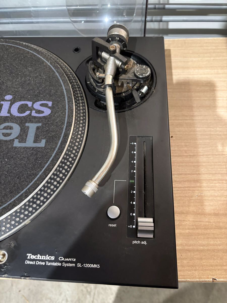 26B【中古】Technics クォーツ シンセサイザー D.D. プレーヤー ブラック SL-1200MK5 テクニクス_画像2