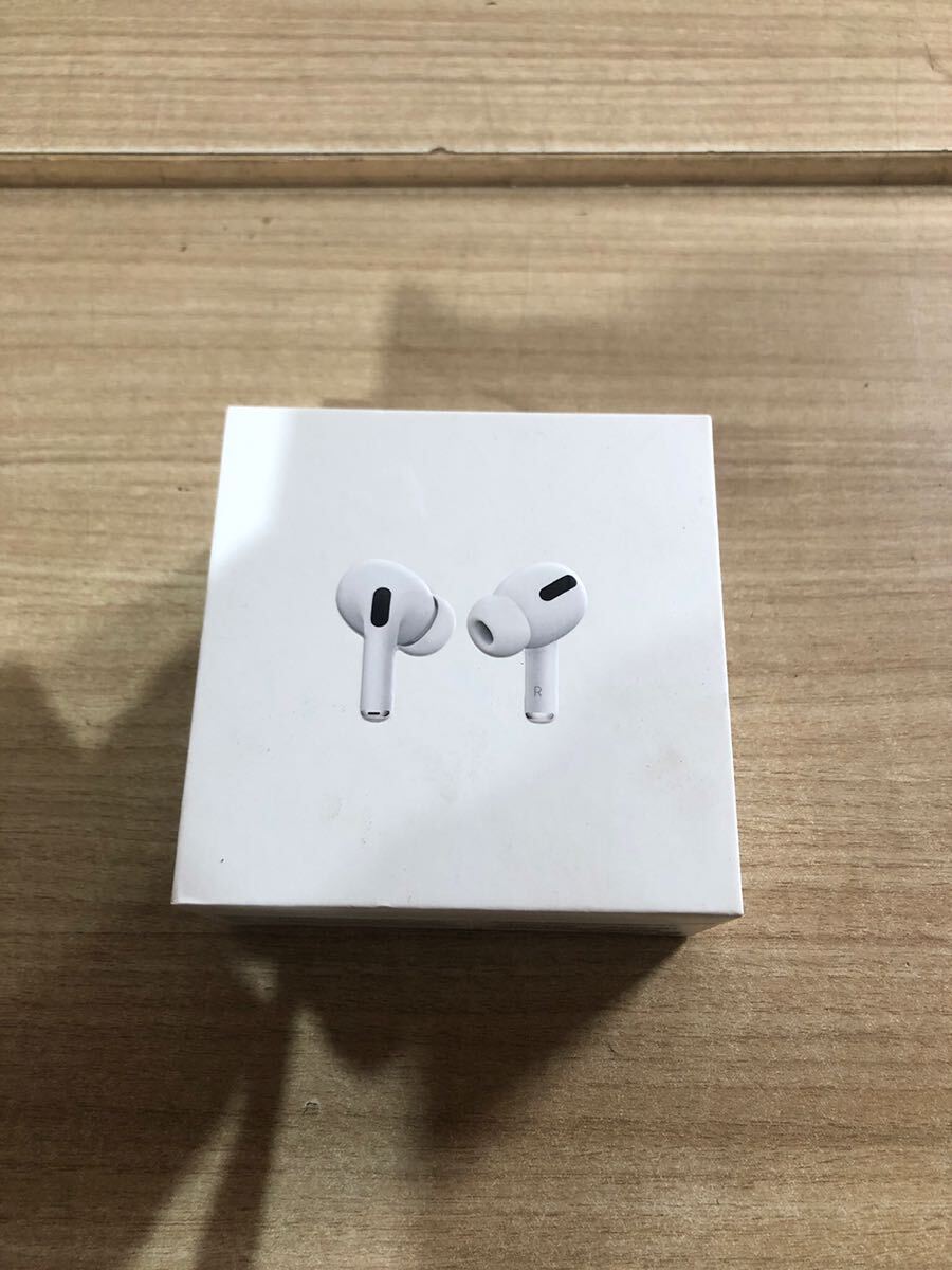 67 S【中古】Apple AirPods Pro　第1世代 MLWK3J/A _画像1