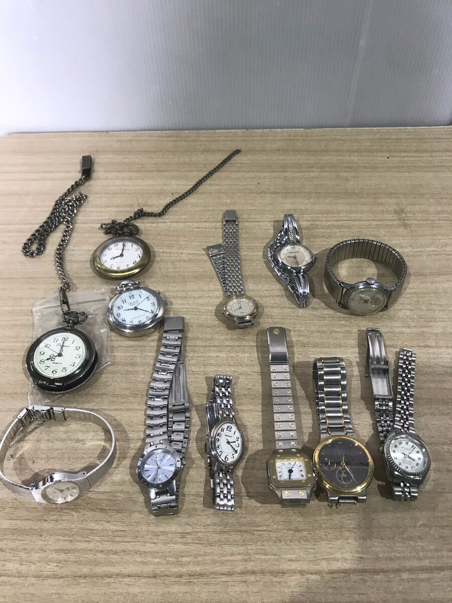 82 O【ジャンク】CASIO スマートウォッチ 腕時計 懐中時計など 4.4kgまとめ売りの画像3