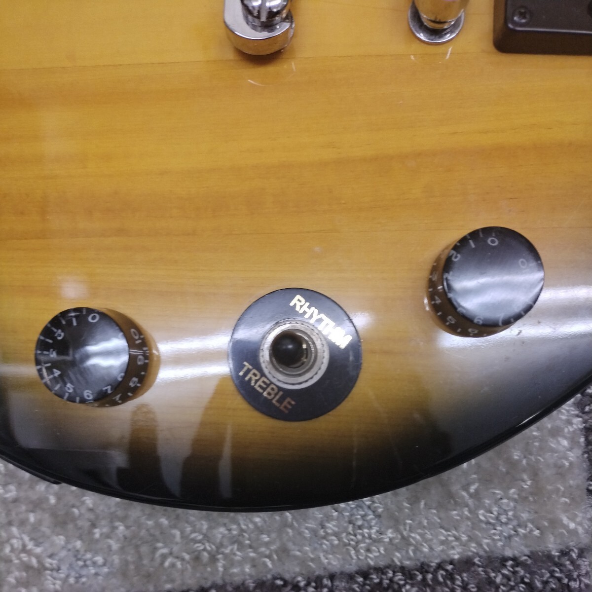 w6.動作確認済み Epiphone/Les Paul Special Satin E1 Worn Vintage Sunburst (VSV) エピフォン エレキギター レスポール スペシャル_画像5