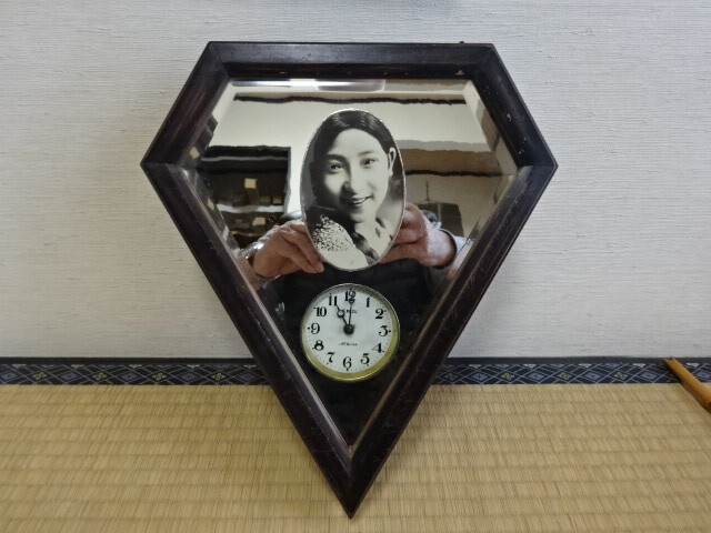 【雑貨】レトロ 三角仕掛時計 稼働品の画像3