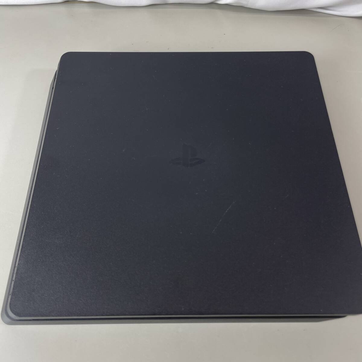 100 中古品 SONY PlayStation4 ブラック　CUH-2000A 500GB 2016年_画像2