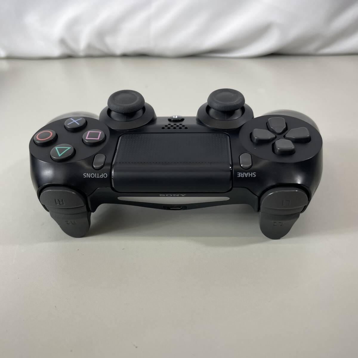 100 中古品 SONY PlayStation4 ブラック　CUH-2000A 500GB 2016年_画像9