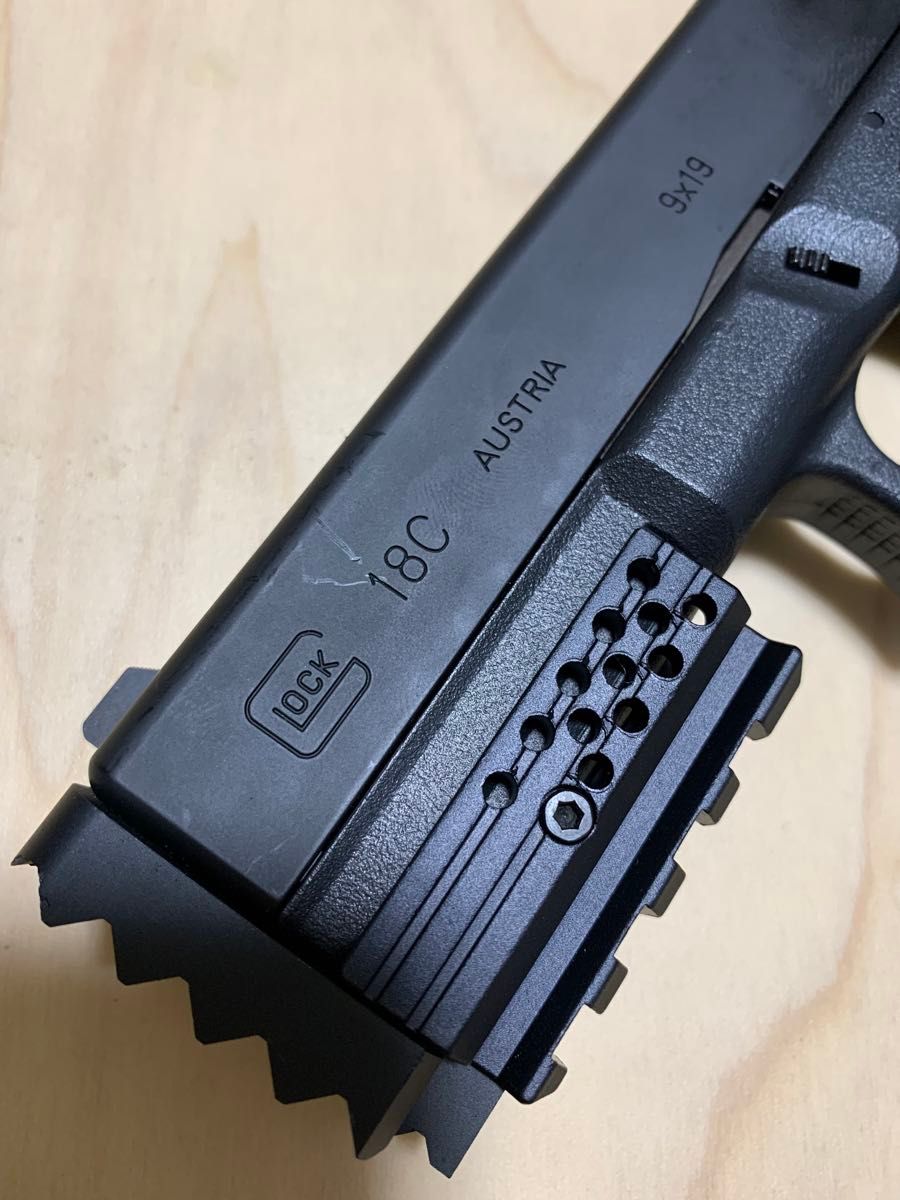 東京マルイ グロック 18C フル/セミオート切替 ガスブローバック 東京マルイ グロック 18C フル/セミオート切替 ガスブローバック