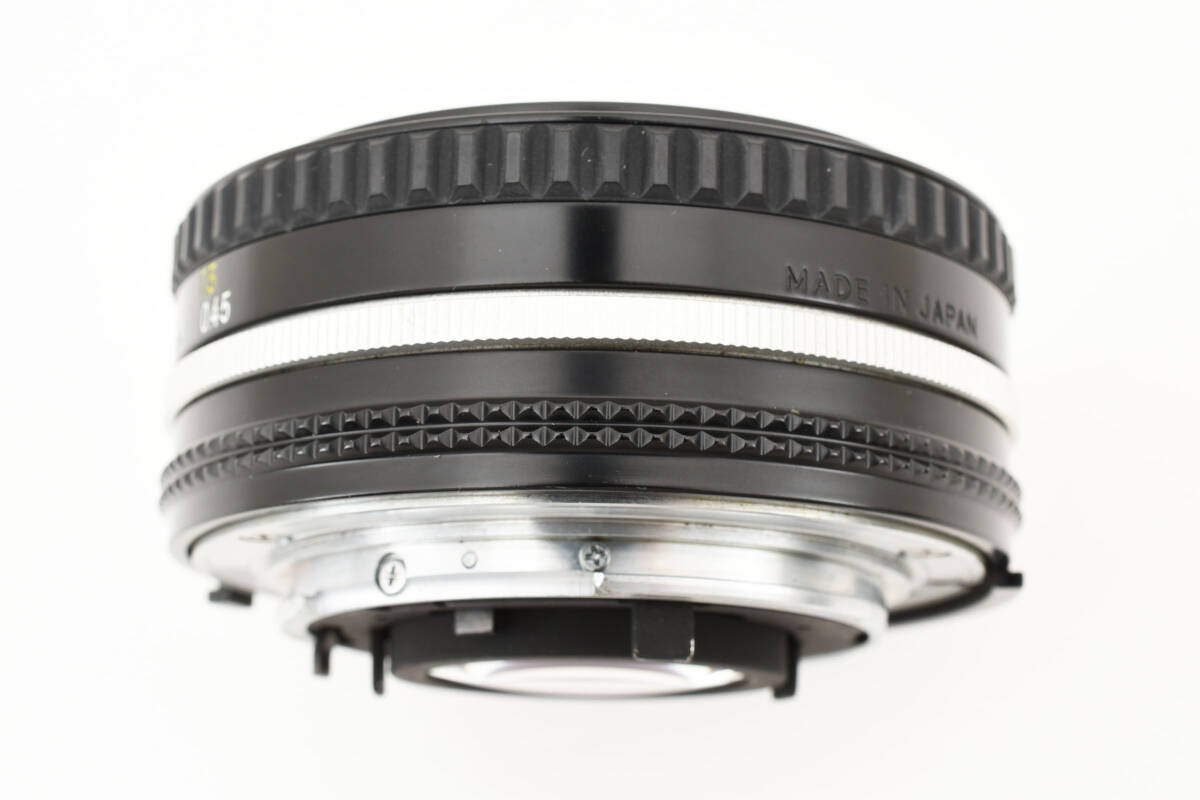 ニコン レンズ Nikon Nikkor Ai-s 50mm f/1.8 Pancake Ais Prime Lens MF 2-11 2085887の画像9
